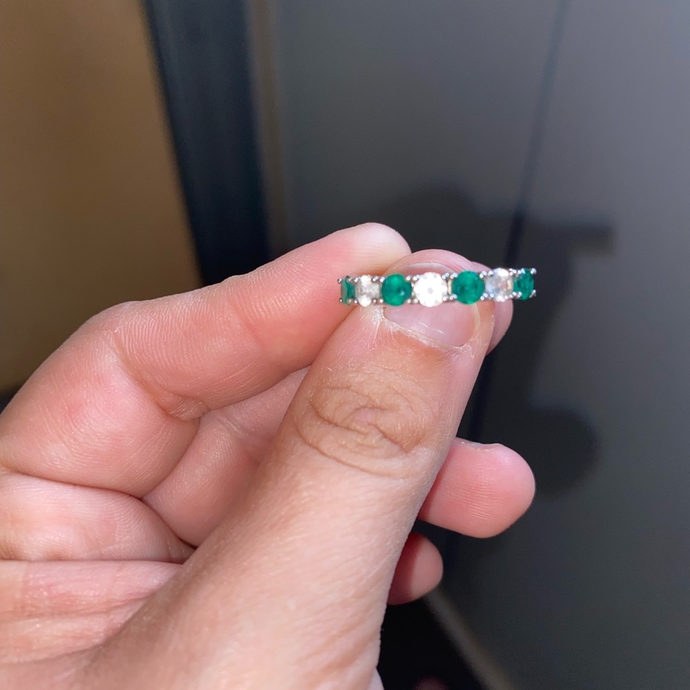 Pretty ring